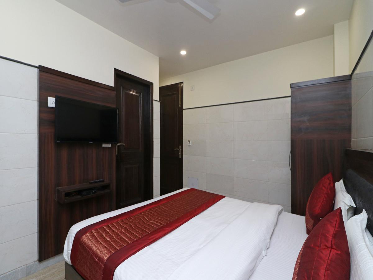 Oyo 11594 Hotel Tvs Nové Dillí Exteriér fotografie